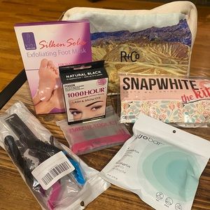 Bundle of 6 Self Care Beauty Products that have never been used & one travel bag